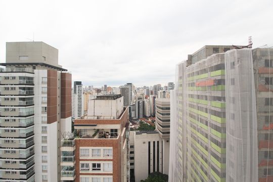 Vista de apartamento à venda com 2 quartos, 120m² em Vila Olímpia, São Paulo