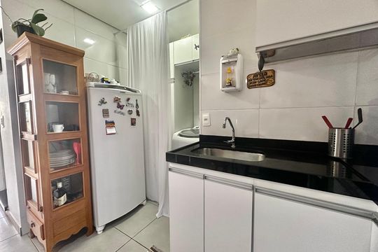 Cozinha e Área de Serviço de apartamento à venda com 2 quartos, 57m² em Centro, Belo Horizonte