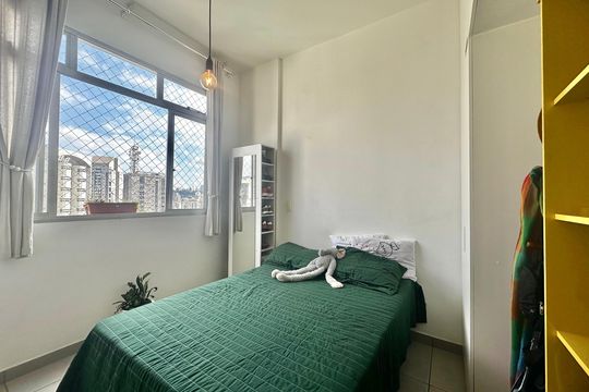 Quarto de apartamento à venda com 2 quartos, 57m² em Centro, Belo Horizonte
