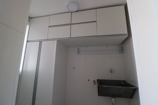 Área de Serviço de apartamento para alugar com 3 quartos, 119m² em Saraiva, Uberlândia