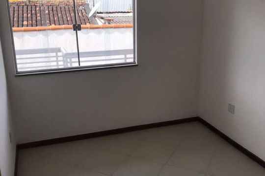 Quarto 2 de casa à venda com 2 quartos, 70m² em Jardim Sulacap, Rio de Janeiro