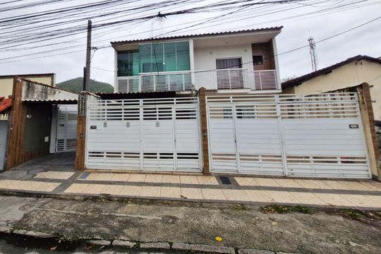Fachada de casa de condomínio à venda com 2 quartos, 70m² em Jardim Sulacap, Rio de Janeiro