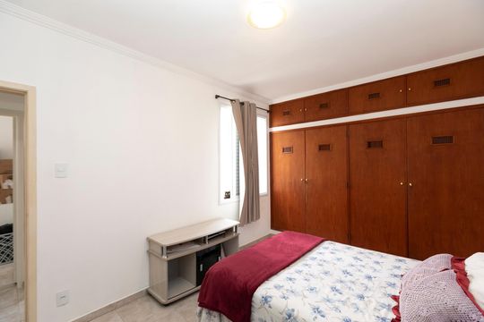 QUARTO Nº 1 de apartamento à venda com 2 quartos, 82m² em Centro, Campinas