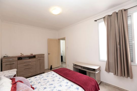 QUARTO Nº 1 de apartamento à venda com 2 quartos, 82m² em Centro, Campinas