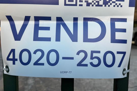 Código da Placa de apartamento à venda com 2 quartos, 85m² em Qs 5, Brasília