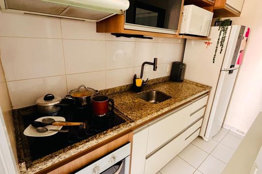 Cozinha de apartamento à venda com 2 quartos, 74m² em Jardim Henriqueta, Taboão da Serra