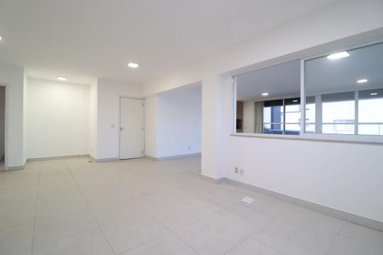 Sala de apartamento para alugar com 4 quartos, 240m² em Saraiva, Uberlândia
