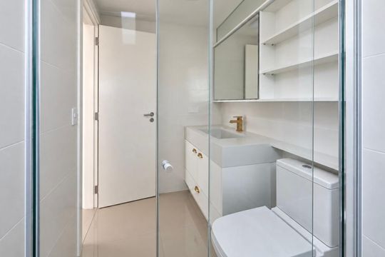 Banheiro da suíte de apartamento para alugar com 2 quartos, 80m² em Campinas, São José