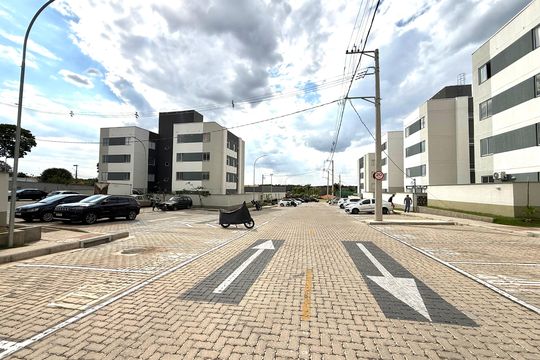 Garagem de apartamento para alugar com 2 quartos, 45m² em Colonial, Contagem