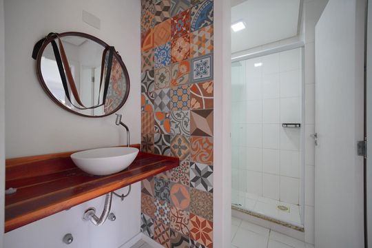 Banheiro de apartamento para alugar com 1 quarto, 53m² em Itacorubi, Florianópolis