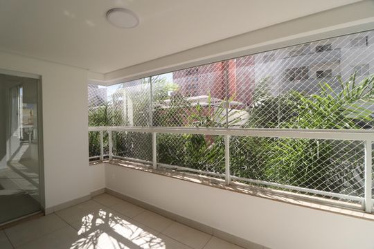 Varanda de apartamento para alugar com 3 quartos, 112m² em Saraiva, Uberlândia