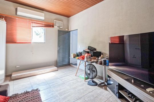 Casa à venda com 5 quartos, 130m² em Piqueri, São Paulo
