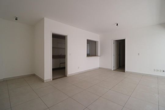 Sala de apartamento para alugar com 3 quartos, 109m² em Saraiva, Uberlândia