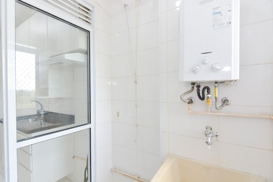Área de Serviço de apartamento para alugar com 3 quartos, 60m² em Vila Florida, Guarulhos