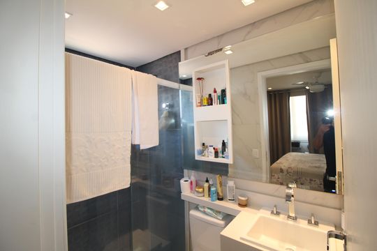 Banheiro de apartamento à venda com 3 quartos, 83m² em Água Fria, São Paulo