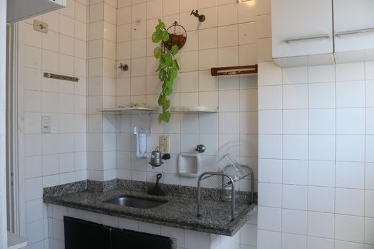 Cozinha de apartamento para alugar com 2 quartos, 48m² em Perdizes, São Paulo