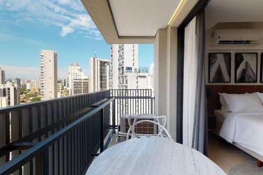 Varanda de kitnet/studio para alugar com 1 quarto, 32m² em Vila Nova Conceição, São Paulo