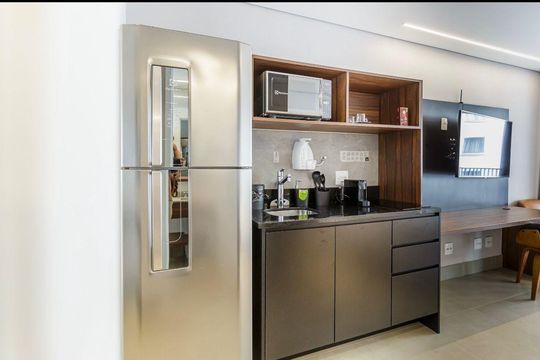 Cozinha de kitnet/studio para alugar com 1 quarto, 32m² em Vila Nova Conceição, São Paulo