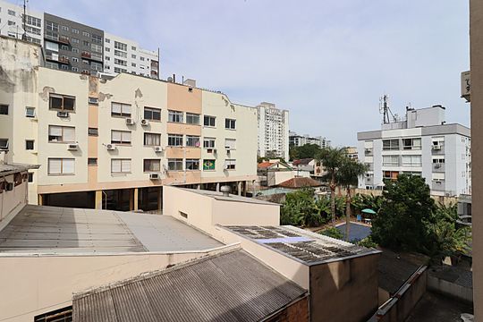 Vista da Sala de apartamento à venda com 1 quarto, 53m² em Vila Ipiranga, Porto Alegre
