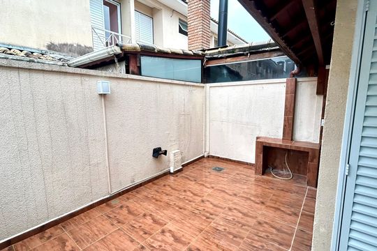Quintal de casa de condomínio para alugar com 3 quartos, 83m² em Parque Renato Maia, Guarulhos
