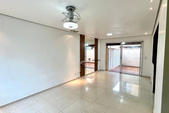 Sala de casa de condomínio para alugar com 3 quartos, 83m² em Parque Renato Maia, Guarulhos