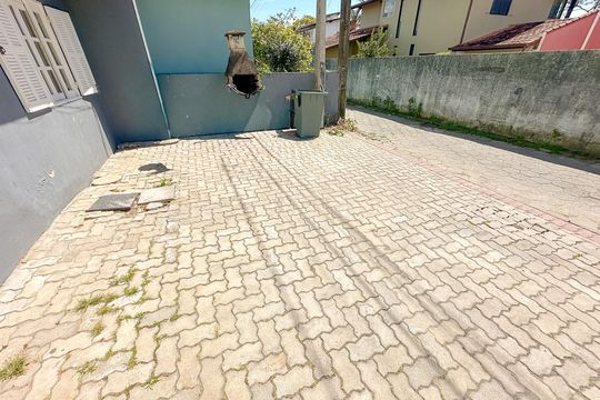 Garagem de apartamento para alugar com 2 quartos, 75m² em Ingleses Norte, Florianópolis