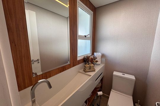 Lavabo de casa de condomínio para alugar com 3 quartos, 400m² em Jardim da Gloria, Cotia
