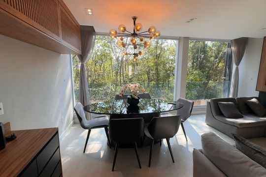 Casa de Condomínio para alugar com 3 quartos, 400m² em Jardim da Gloria, Cotia