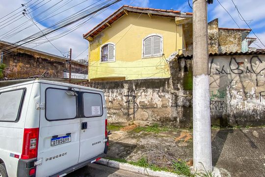 Fachada  de casa à venda com 2 quartos, 98m² em Jardim Belem, São Paulo