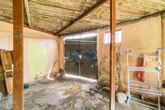 Garagem  de casa à venda com 2 quartos, 98m² em Jardim Belem, São Paulo