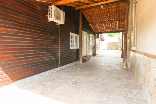 Área externa de casa para alugar com 4 quartos, 144m² em Marechal Rondon, Canoas