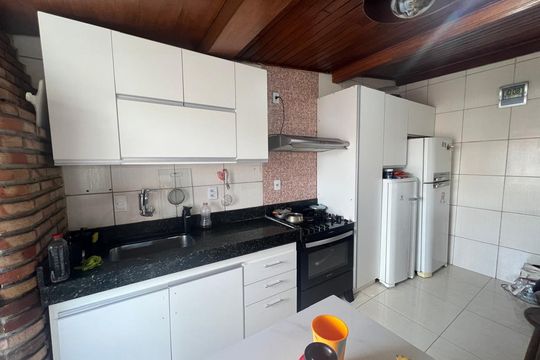 Cozinha de casa para alugar com 1 quarto, 140m² em Guaratiba, Maricá