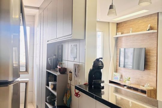 Cozinha de apartamento à venda com 2 quartos, 60m² em Norte, Brasília