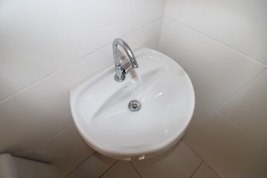 Banheiro de apartamento para alugar com 2 quartos, 33m² em Fazenda Aricanduva, São Paulo