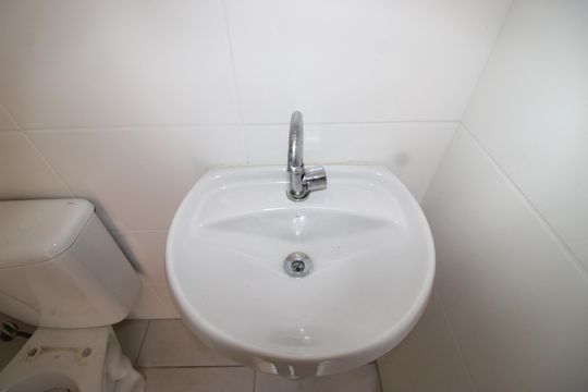 Banheiro de apartamento para alugar com 2 quartos, 33m² em Fazenda Aricanduva, São Paulo