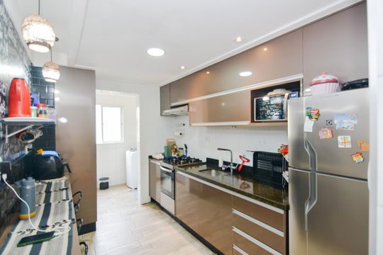 Cozinha de apartamento à venda com 2 quartos, 62m² em Jardim Presidente Dutra, Guarulhos