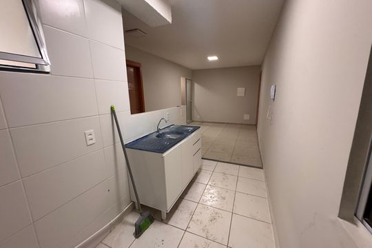 Cozinha de apartamento para alugar com 2 quartos, 50m² em Granja Viana, Cotia