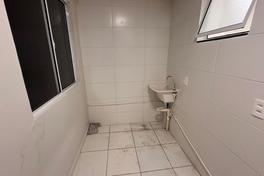 Área de Serviço de apartamento para alugar com 2 quartos, 50m² em Granja Viana, Cotia