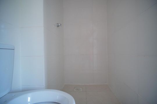 Banheiro Corredor de apartamento à venda com 2 quartos, 43m² em Morro Santana, Porto Alegre