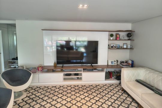 Sala de apartamento para alugar com 3 quartos, 198m² em Jardim Santa Mena, Guarulhos