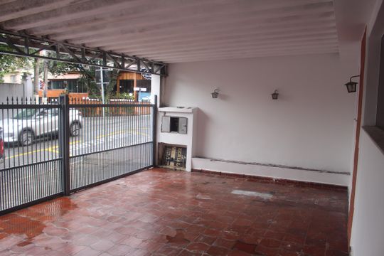 Garagem de casa à venda com 3 quartos, 256m² em Santa Paula, São Caetano do Sul