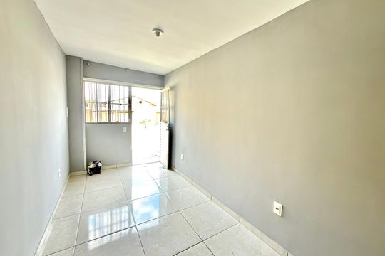 Sala de kitnet/studio para alugar com 1 quarto, 200m² em Alvorada, Contagem