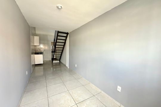 Kitnet/Studio para alugar com 1 quarto, 200m² em Alvorada, Contagem