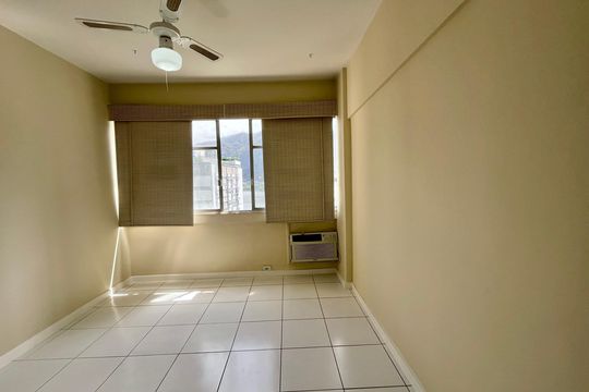Apartamento para alugar com 3 quartos, 108m² em Lagoa, Rio de Janeiro