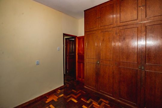 Casa para alugar com 4 quartos, 200m² em Santa Rosa, Belo Horizonte