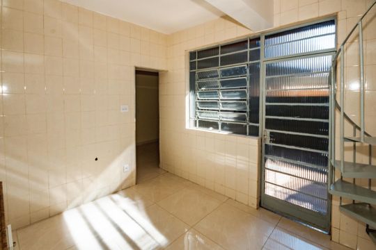 Cozinha de casa para alugar com 4 quartos, 200m² em Santa Rosa, Belo Horizonte