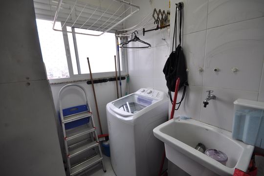 Área de Serviço de apartamento para alugar com 2 quartos, 120m² em Vila Gustavo, São Paulo