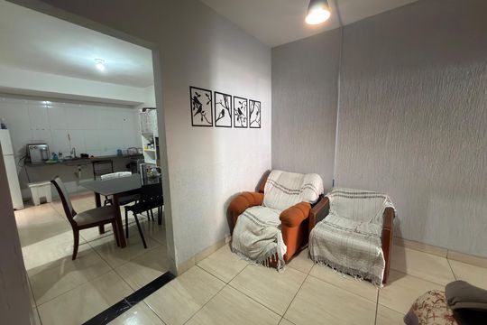Casa à venda com 6 quartos, 180m² em Recanto das Emas, Brasília