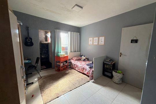 Casa à venda com 6 quartos, 180m² em Recanto das Emas, Brasília