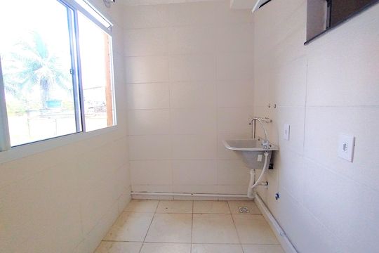Área de serviço de apartamento para alugar com 2 quartos, 45m² em Santa Amélia, Belford Roxo